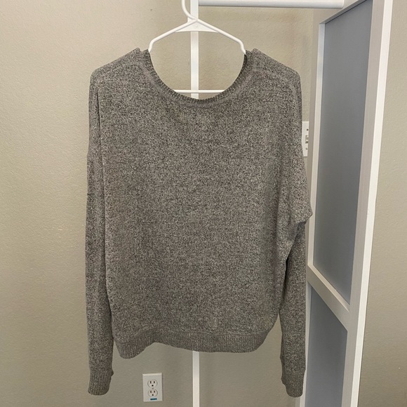 Abercrombie & Fitch Don’t Worry Crewneck Sweater - Picture 2 of 6